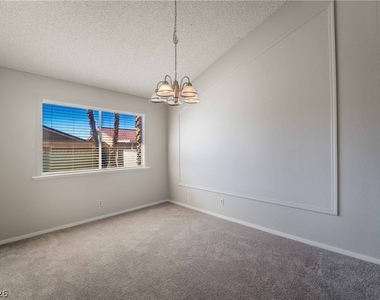 8705 Isola Drive - Photo Thumbnail 6