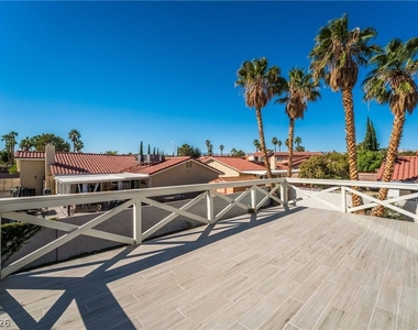 8705 Isola Drive - Photo Thumbnail 18