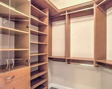 2747 Paradise Road - Photo Thumbnail 14