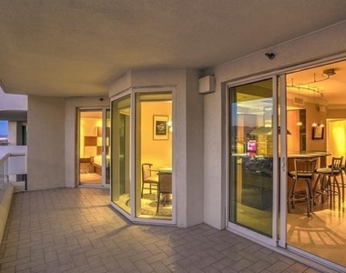 2747 Paradise Road - Photo Thumbnail 8