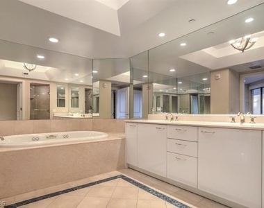 2747 Paradise Road - Photo Thumbnail 15
