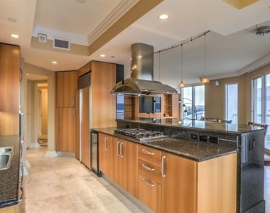 2747 Paradise Road - Photo Thumbnail 37