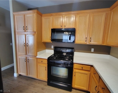 169 Gannett Peak Street - Photo Thumbnail 6