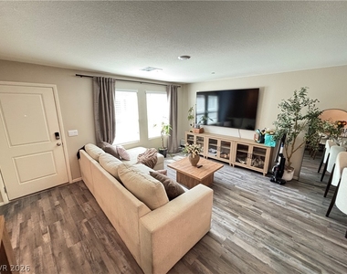 6173 Hibiscus Garden Street - Photo Thumbnail 3