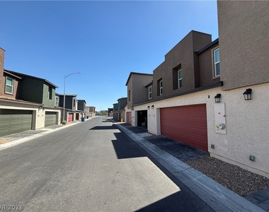 6173 Hibiscus Garden Street - Photo Thumbnail 20