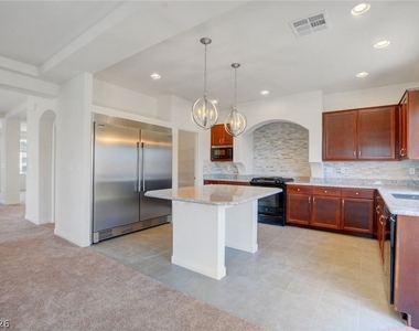9824 Grey Sands - Photo Thumbnail 13