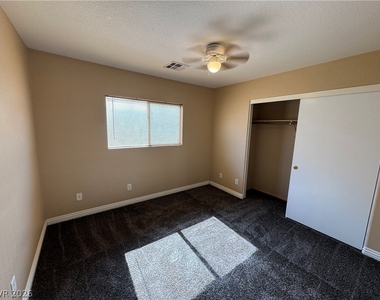 5033 Rustic Charm Court - Photo Thumbnail 14