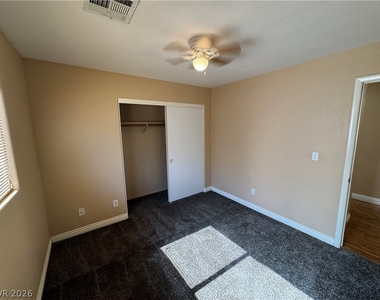 5033 Rustic Charm Court - Photo Thumbnail 15