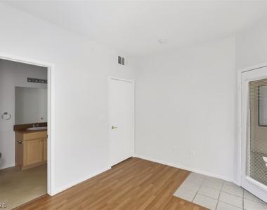 8250 N Grand Canyon Drive - Photo Thumbnail 22