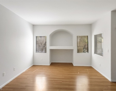 8250 N Grand Canyon Drive - Photo Thumbnail 5