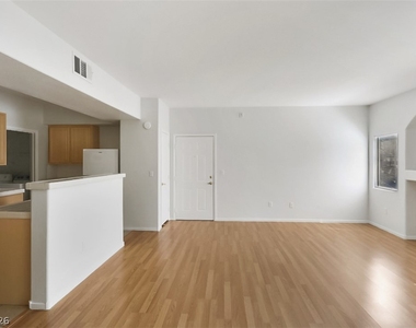 8250 N Grand Canyon Drive - Photo Thumbnail 8