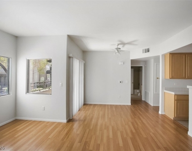 8250 N Grand Canyon Drive - Photo Thumbnail 6