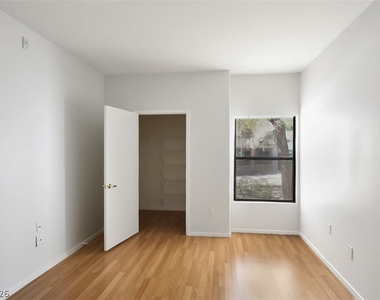 8250 N Grand Canyon Drive - Photo Thumbnail 16