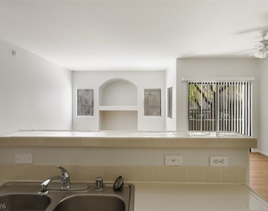 8250 N Grand Canyon Drive - Photo Thumbnail 11