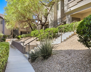 8250 N Grand Canyon Drive - Photo Thumbnail 1