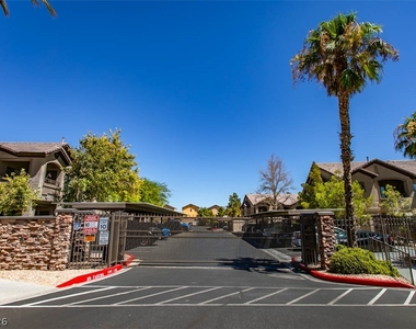 8250 N Grand Canyon Drive - Photo Thumbnail 30