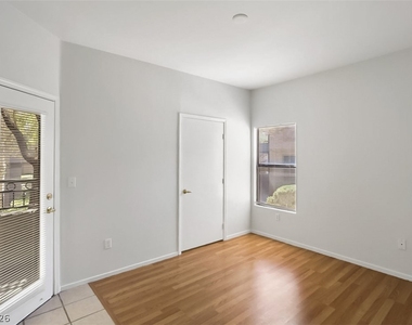 8250 N Grand Canyon Drive - Photo Thumbnail 21