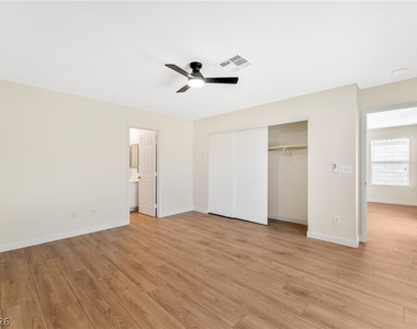 8632 Majestic Pine Avenue - Photo Thumbnail 7
