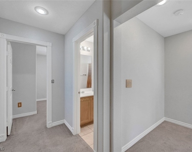 3425 Bearpin Gap Lane - Photo Thumbnail 44