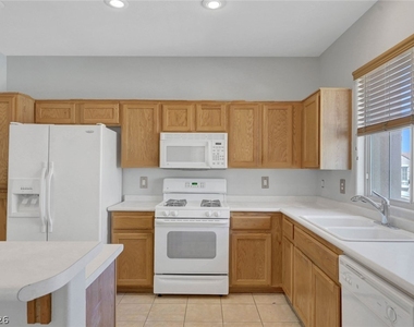 3425 Bearpin Gap Lane - Photo Thumbnail 30