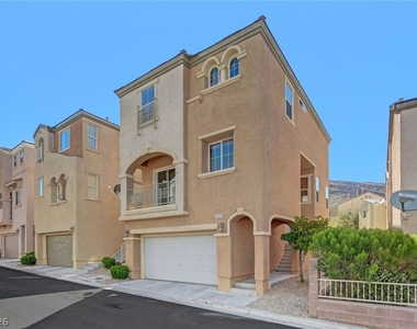 3425 Bearpin Gap Lane - Photo Thumbnail 2