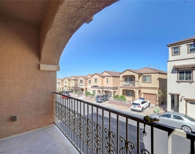 3425 Bearpin Gap Lane - Photo Thumbnail 8
