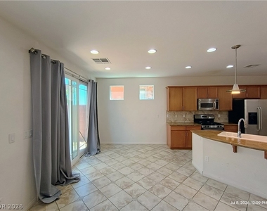 2316 Malaga Peak Street - Photo Thumbnail 5