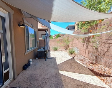 2316 Malaga Peak Street - Photo Thumbnail 18