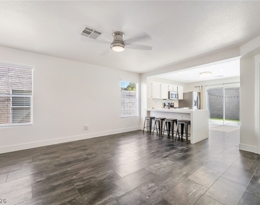9976 Perceval Street - Photo Thumbnail 4