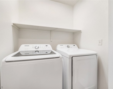 9976 Perceval Street - Photo Thumbnail 16