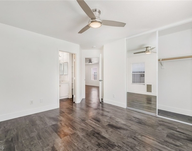 9976 Perceval Street - Photo Thumbnail 10