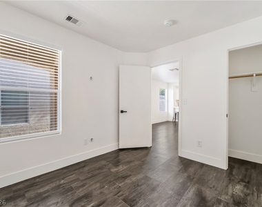 9976 Perceval Street - Photo Thumbnail 13