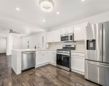 9976 Perceval Street - Photo Thumbnail 8