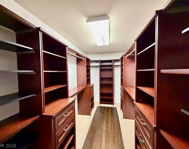 8191 Dover Canyon Court - Photo Thumbnail 13