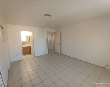 6552 Wilma Avenue - Photo Thumbnail 8