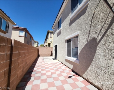 8925 Rosewood Meadows Court - Photo Thumbnail 16
