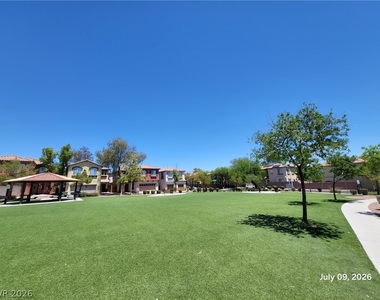 8925 Rosewood Meadows Court - Photo Thumbnail 18