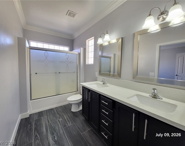 8925 Rosewood Meadows Court - Photo Thumbnail 11