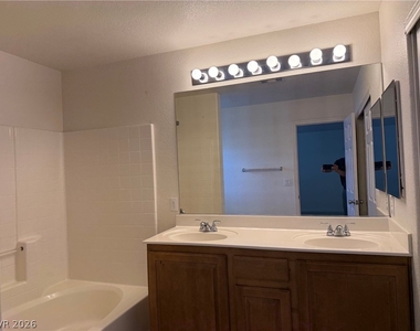 6503 Holyrod Park Court - Photo Thumbnail 11