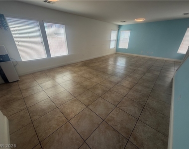 6131 Windmill Island Avenue - Photo Thumbnail 1