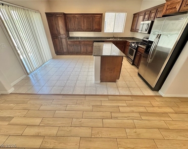 4972 W Moberly Avenue - Photo Thumbnail 5
