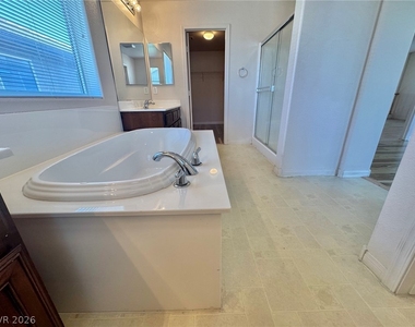 4972 W Moberly Avenue - Photo Thumbnail 26