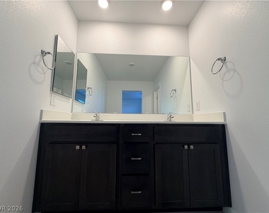 815 Watford Place - Photo Thumbnail 40
