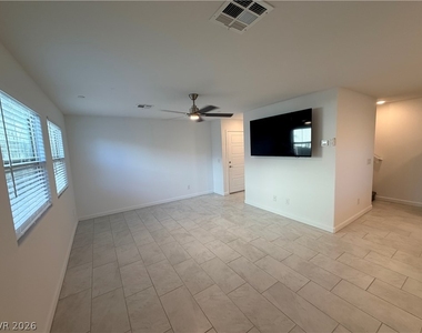 815 Watford Place - Photo Thumbnail 5