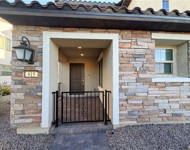815 Watford Place - Photo Thumbnail 2