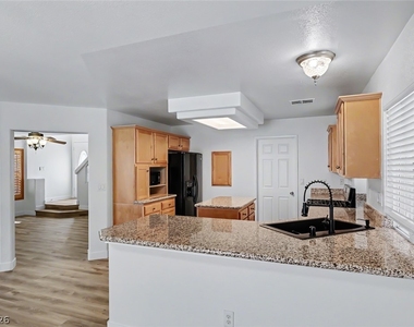 7553 Treasure Chest Street - Photo Thumbnail 9