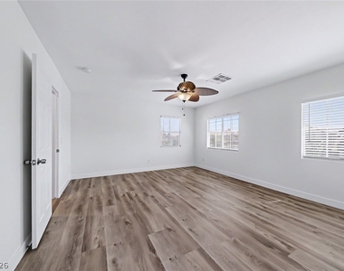 7553 Treasure Chest Street - Photo Thumbnail 27