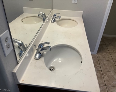8975 Spring Peeper Avenue - Photo Thumbnail 19