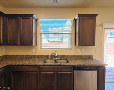 8938 Whitten Park Avenue - Photo Thumbnail 11