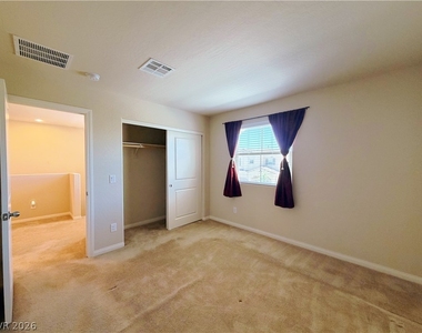 8938 Whitten Park Avenue - Photo Thumbnail 13